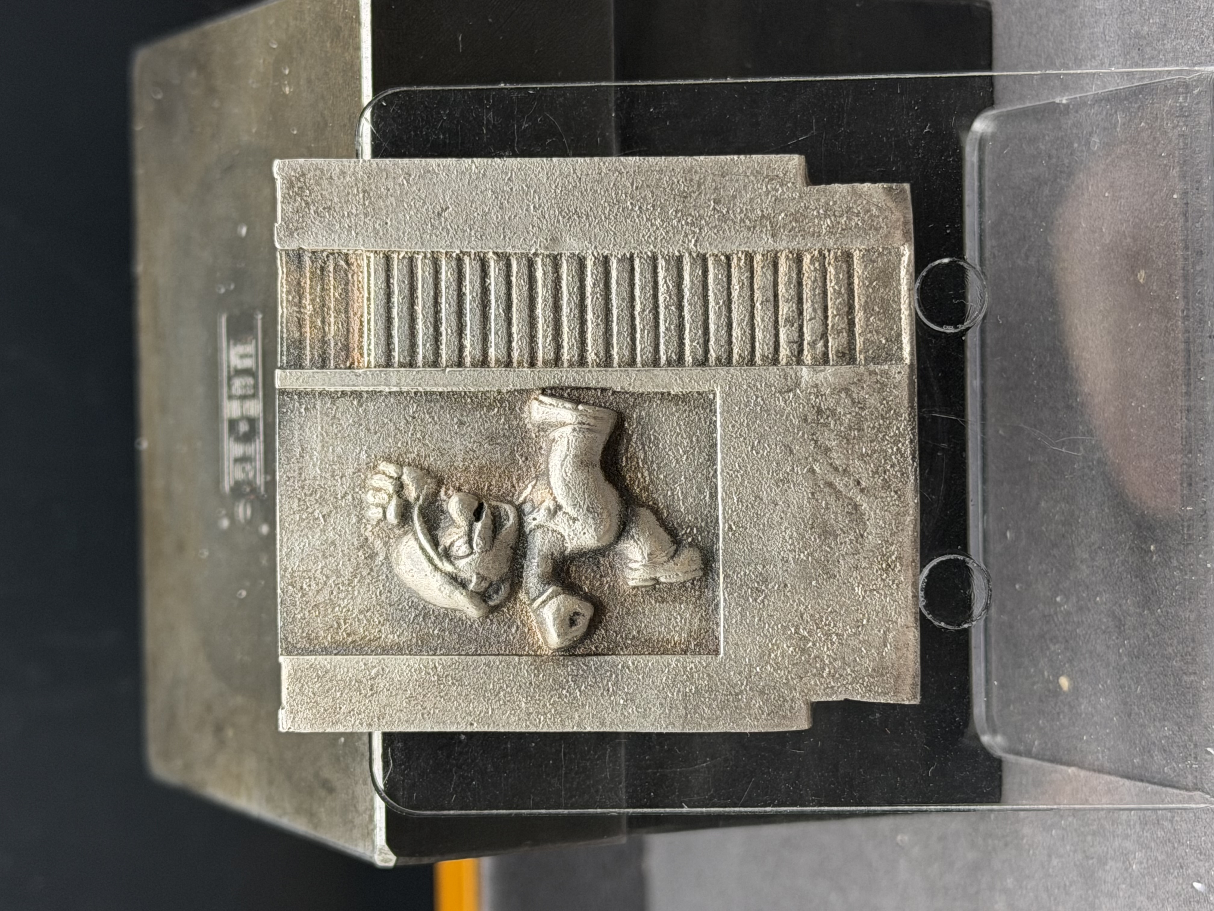 Mario Bros Locktendo 4oz Hand Pour by Locker Mint | PeerMetals