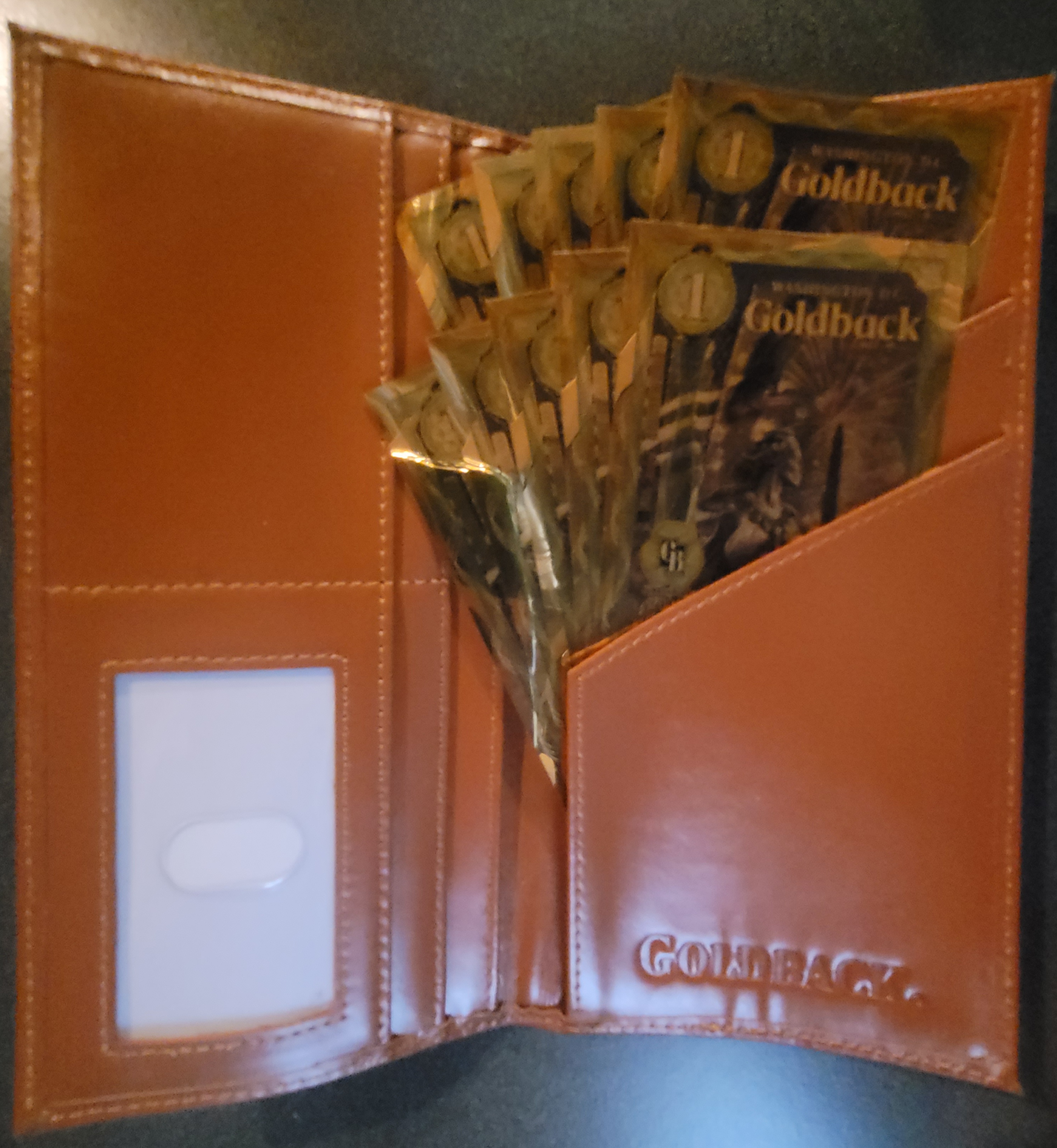 GoldBack Wallet + 10x [sequential] Ǥ1 D.C. notes | PeerMetals